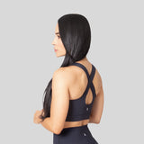 Top deportivo para mujer con cruce en la espalda