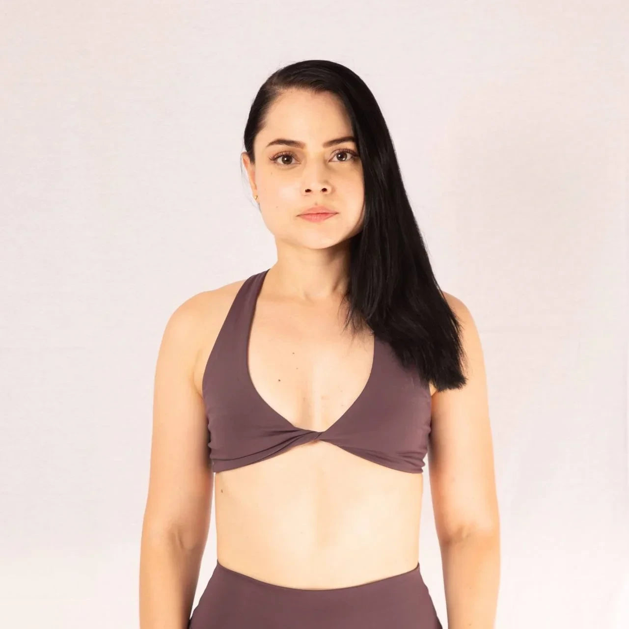 Top deportivo con cruce frontal 7K Sport Wear