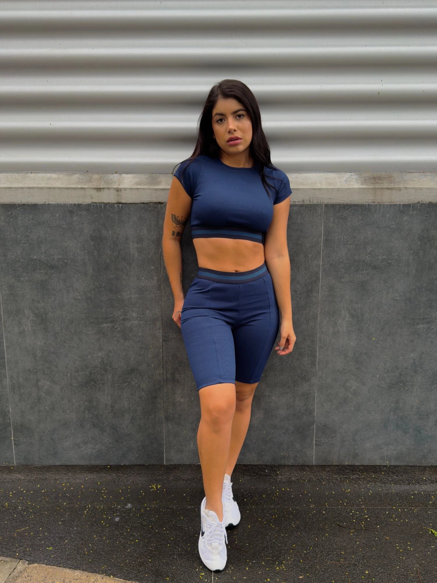 CROP TOP CUELLO REDONDO MANGA CORTA PARA MUJER 7K Sport Wear