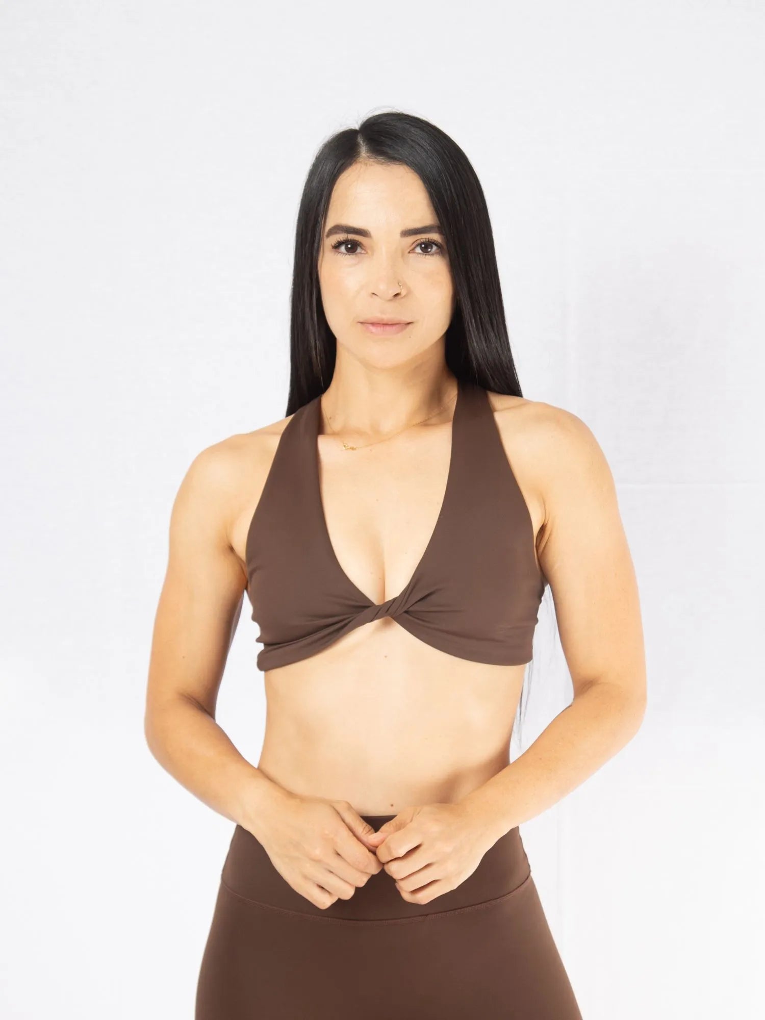 Top deportivo con cruce frontal 7K Sport Wear