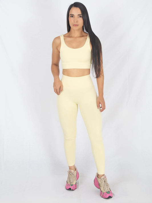 Set Top Soporte Alto con Escote en la Espalda + Leggins Tiro Alto con Control Abdomen 7K Sport Wear