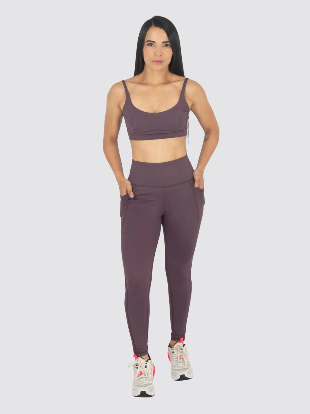 Set Top Soporte Medio + Leggins con Bolsillo y con Control Abdomen 7K Sport Wear