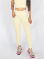 Leggins deportivo sin costura Amarillo 7K Sport Wear