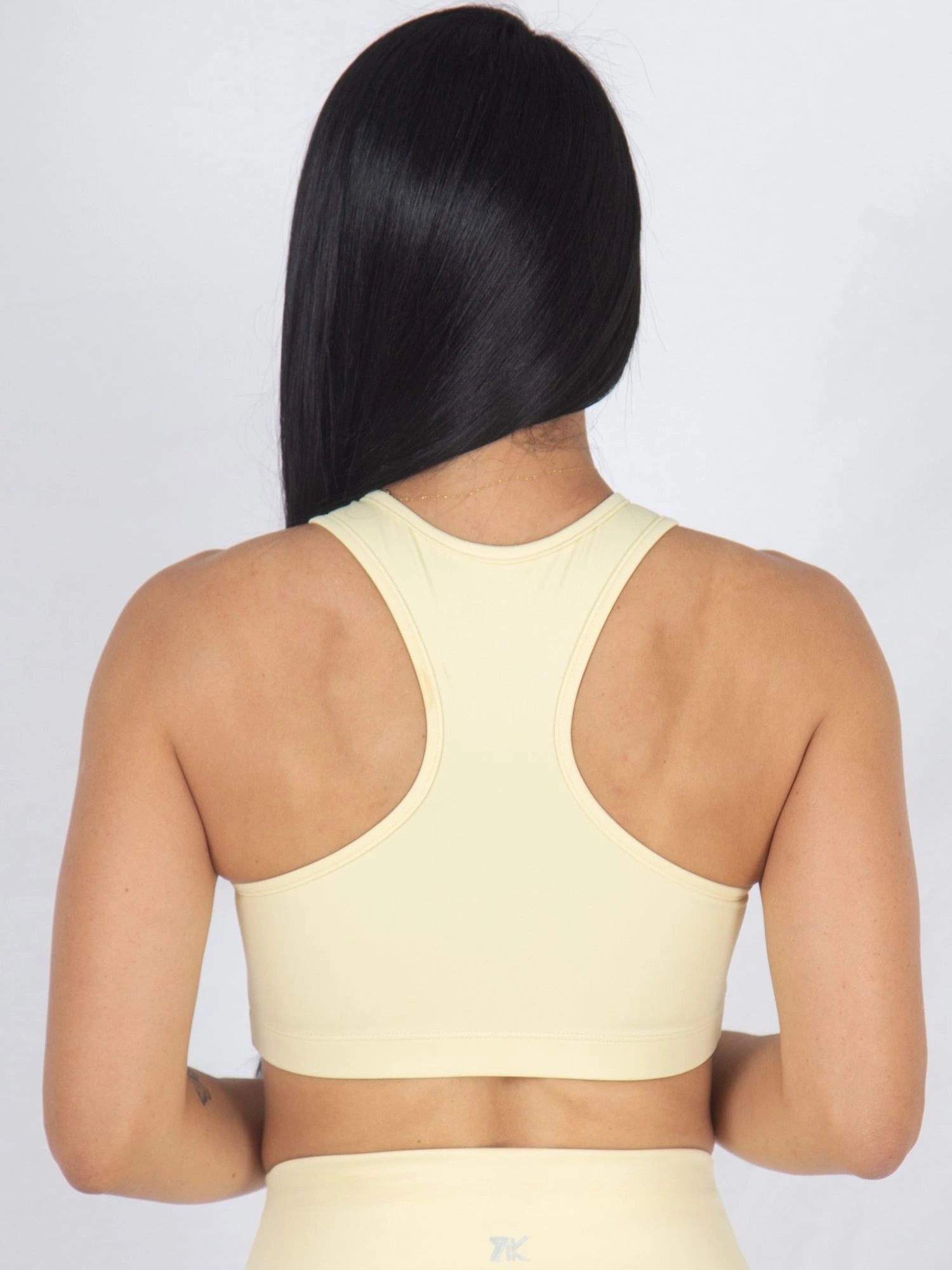 Top Deportivo Para Mujer con Soporte Medio Color Amarillo 7K Sport Wear
