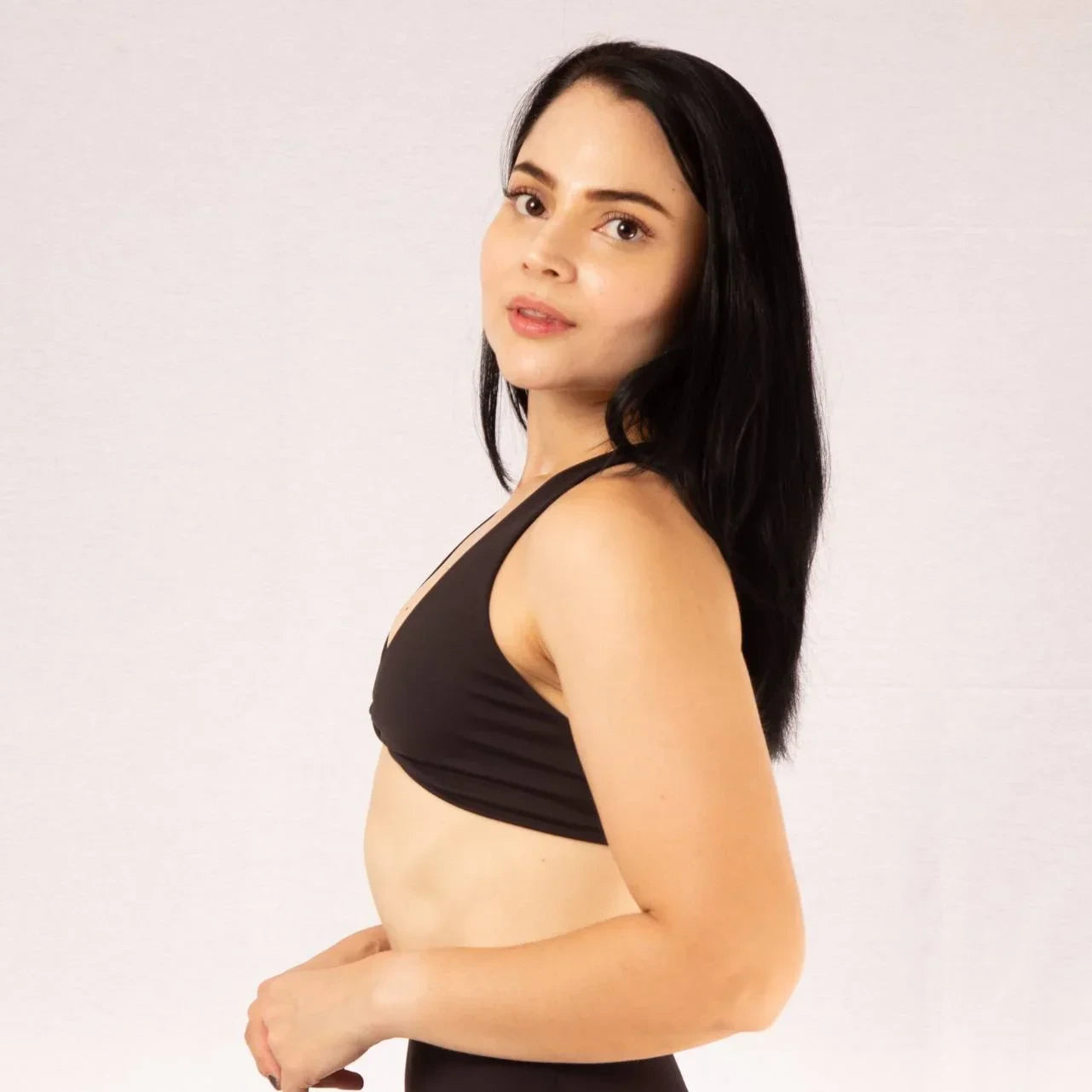 Top deportivo con cruce frontal 7K Sport Wear