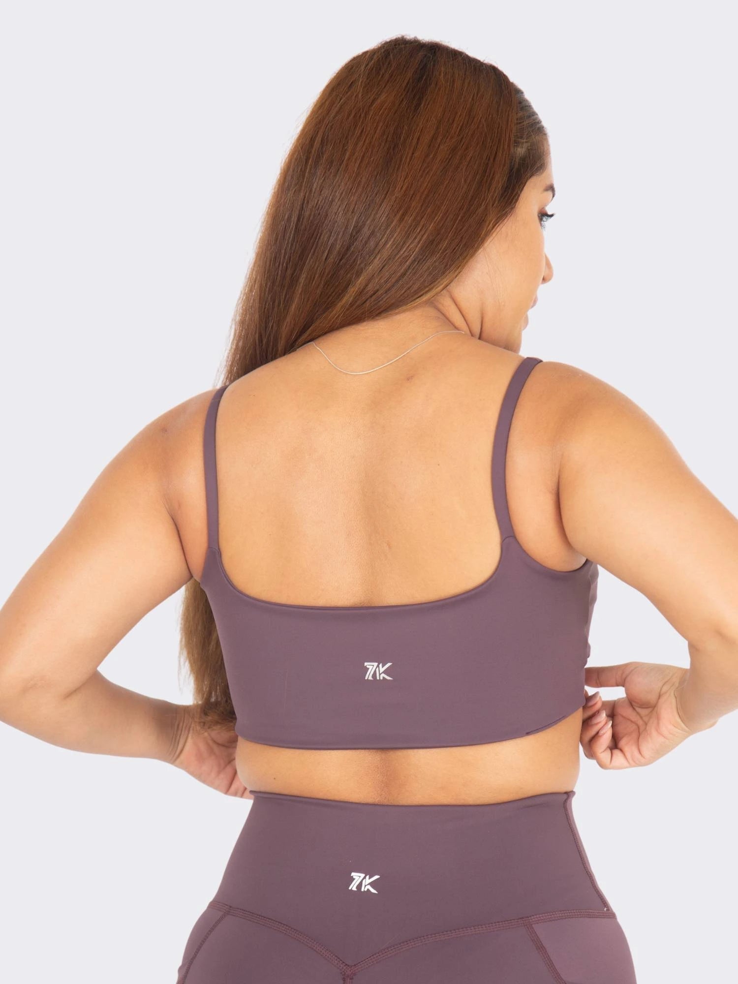 Top deportivo femenino esencial purpura 7K Sport Wear